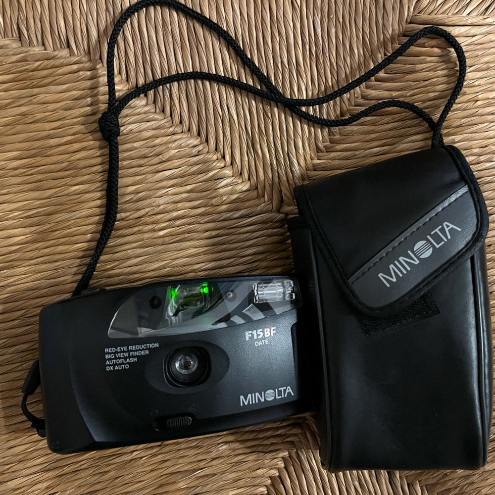 Vintage Minolta F15BF Date 35mm Point & Shoot Film Camera with Case
